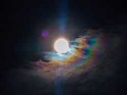 Attēlu rezultāti vaicājumam “Lunar corona”