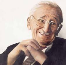 Friedrich Hayek You know, that tradition that says this: “A successful defence of freedom must therefore be dogmatic and make no concessions to expediency. - Friedrich_Von_Hayek
