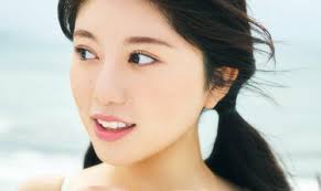 Image result for 17歳の現役看護学生