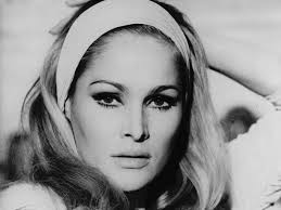 「ウルスラ・シュマルリージ」の画像検索結果