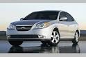 voiture dans un champ