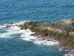 rocky sea shore water (rocky - via Daymix