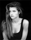PeopleQuiz - Biographies - Ari Meyers