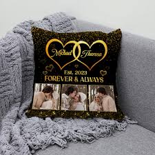 Vaizdo rezultatas pagal užklausą „wedding pillows“