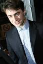 ... sind für Daniel Radcliffe offensichtlich vorbei, deswegen kann er sich ... - DANIEL_RADCLIFFE_07
