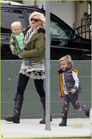 Image result for Queen B by Bumbleride $428 Gwen Stefani and Gavin Rossdale with Kingston and Zuma at the LA zoo