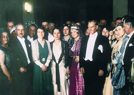 images?qtbnANd9GcQHXNJSbiuDCX 8fe1I1rvlGoLnqgiK21sc1HFWmHUuKdCQy8Jp - Atatürk'ün vatandaşlık görevlerine ve kadın haklarına verdiği önem nedir? images?qtbnANd9GcQHXNJSbiuDCX 8fe1I1rvlGoLnqgiK21sc1HFWmHUuKdCQy8Jp
