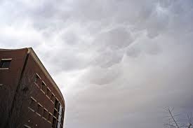 Attēlu rezultāti vaicājumam “Mammatus”