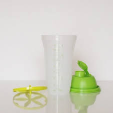 Kuvahaun tulos haulle Tupperware quick shake