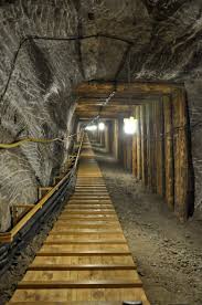 Znalezione obrazy dla zapytania kopalnia