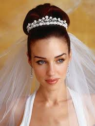 wedding hairstyles upclass=rosa clara dress