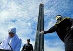 Ye Olde Journalist: Aceh Indonesia: Couple Caned for Extramarital Kiss