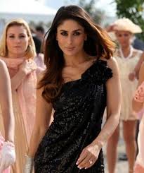 photo de kareena kapoor  Images?q=tbn:ANd9GcQKRFze9Zq40Y9e0dYSUf7zwFocBuYcMOYlxkw1Sc_qa9_M7cdn