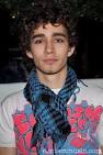 Robert Sheehan
