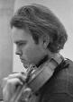 ... Studium im Hauptfach Violine bei Peter Matzka und Gorjan Kosuta fort und ...