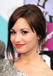 Demi Lovato Images?q=tbn:ANd9GcQMWFXwgyFux8Uys1Qbv75F6H0NmWzLaKFGPVLRCknygeOHI4e9hbsWKxUl_w