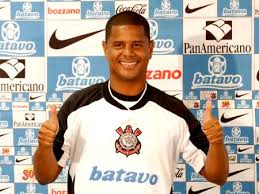 Marcelinho Carioca pede mata-mata e diz: 'Data Fifa deve ser respeitada'