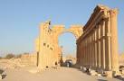 ISIS seize a third of Syrias ancient Palmyra city | Daily Mail.