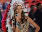 Victoria's Secret Model Karlie Kloss Is Reportedly Dating Tech