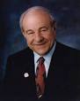 Carl Karcher - Wikipedia, the free encyclopedia