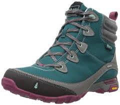Top 10 Best Hiking Boots | Heavy.com