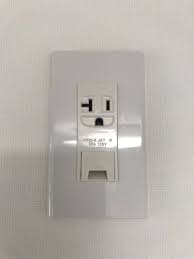 Image result for コンセント　穴 %