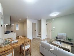 Image result for 立川市栄町4丁目〈新築〉多摩モノレール「立飛」駅徒歩13分　3LDK　リビングイン階段　食洗機　電動シャッター　駐車2台可能　住宅性能表示W取得（設計＋建築）　耐震等級3　長期優良住宅　断熱等級6　