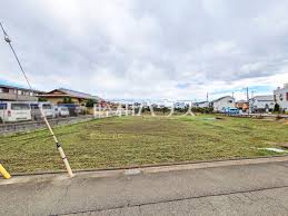 Image result for 中藤2丁目〈売地〉広々426.17㎡（法面含む）上下水道引込済、法面利用価値大、建築条件はございません。お好きなハウスメーカーで建築できます。