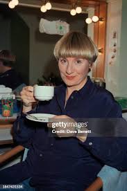 「ヴィクトリア・ウッド」の画像検索結果