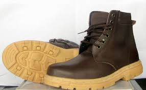 Jual+Sepatu+Safety+Boots+Bahan+Kulit+Sapi+Asli+Murah+1.jpg