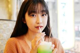 Image result for 17歳の現役女子高生