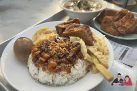 Image result for 魯肉飯