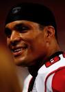 http://www3.pictures.zimbio.com/gi/Atlanta%2BFalcons%2Bv%2BSt%2BLouis%2BRams%2BUiHiIKtsu-3l.jpg