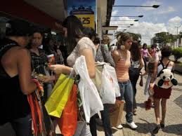 Crescem vendas dos setores de com&eacute;rcio e servi&ccedil;os do DF - Distrito ...
