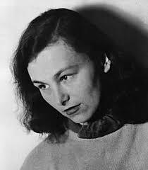 Ilse Aichinger wurde am 1.11.1921 in Wien geboren.