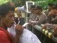 COM/EDWIN FIRDAUS. Massa yang tergabung dalam Garda Alam Pikir Indonesia ... - Demo-KPK-1