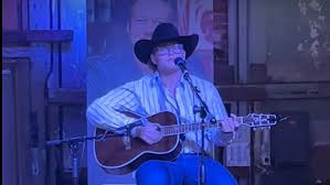 Image result for Queen B by Bumbleride $428 Gwen Stefani and Gavin Rossdale with Kingston and Zuma at the LA zoo