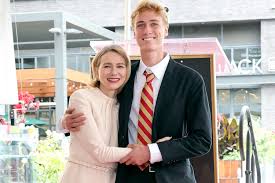 Image result for Maclaren Techno XT Naomi Watts and Liev Schreiber with their son Alexander.