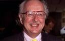 Michael Fish: Shortly before the storm hit in 1987, Fish told viewers not to ... - Michael-Fish_1496394c