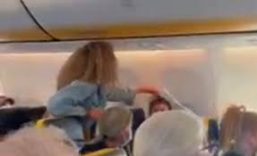 Image result for UFO Ryanair avvista un UFO nel volo Oslo - Bergamo ecco il video in anteprima!!