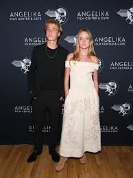 Image result for Maclaren Easy Traveller Naomi Watts and Liev Schreiber