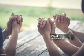 Image result for foto de pessoasrezando