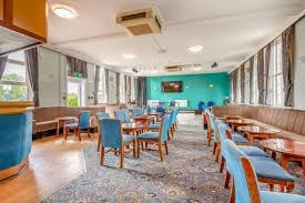 Image result for Raunds Conservative Bowls Club