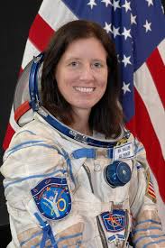 Astronaut Biography: Shannon Walker - walker_shannon