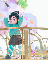 「ヴァネロペ・フォン・シュウィーツ」の画像検索結果