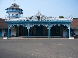 KRATON SURAKARTA HADININGRAT