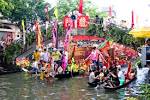 File:DRAGON BOAT FESTIVAL in Haiwei, Ronggui, 2011.jpg - Wikimedia.