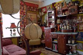 Cullen Meyer, Crown Prince of Kitsch -- 40 photos - Retro Renovation - retro-kitchen-brooklyn-12