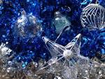 http://mirror-au-nsw1.gallery.hd.org/_exhibits/art/_more2004/_more12/baubles-glass-and-wire-shiny-tinsel-blue-and-silver-star-for-top-of-tree-decorations-ornaments-JR.jpg