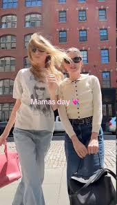 Image result for Maclaren Easy Traveller Naomi Watts